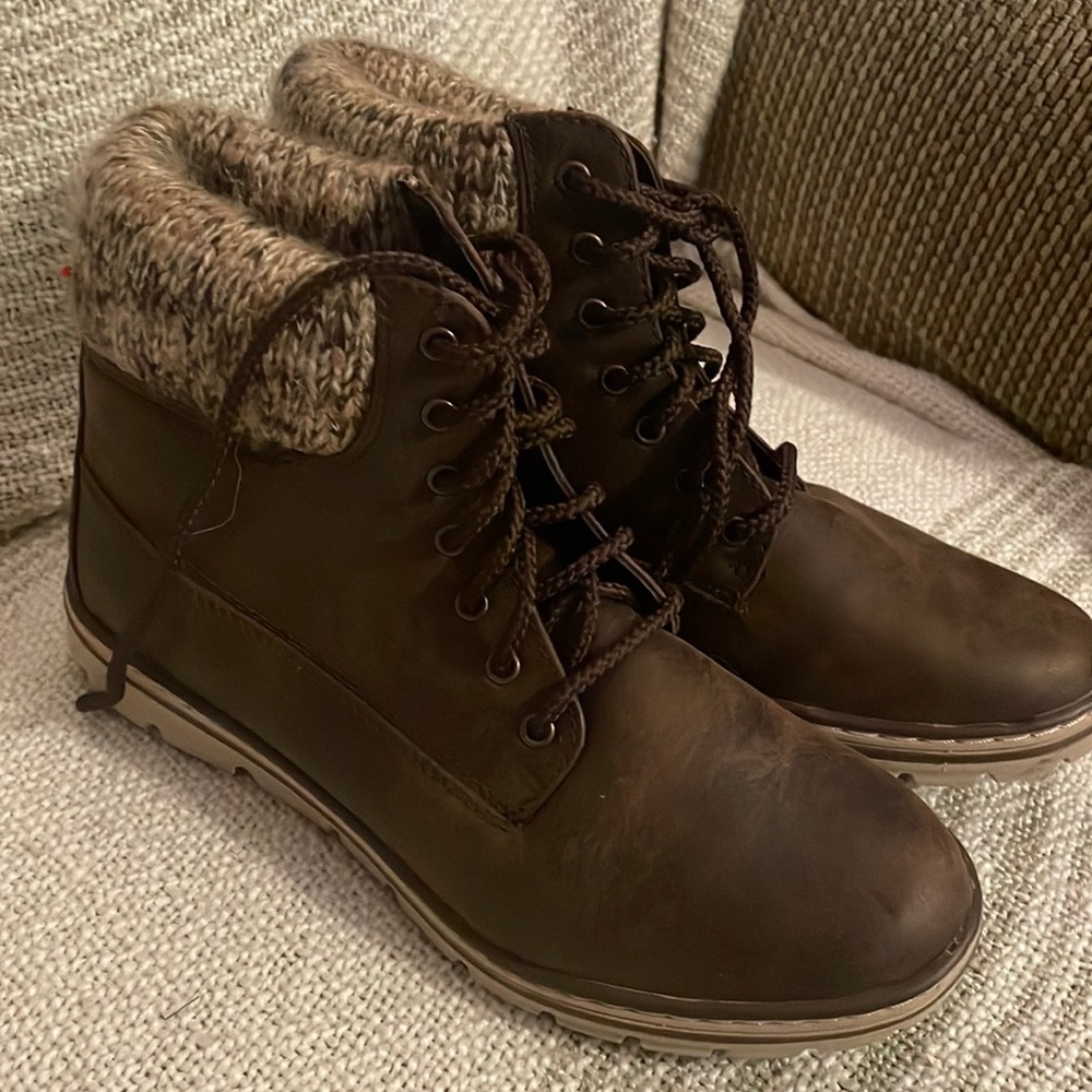 Cliffs Boots